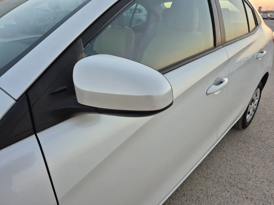 2022 Toyota Yaris  Y 
