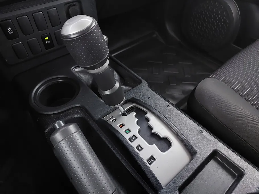 تويوتا اف جي FJ Cruiser 2022 