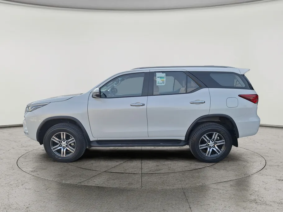 2023 Toyota Fortuner GX 
