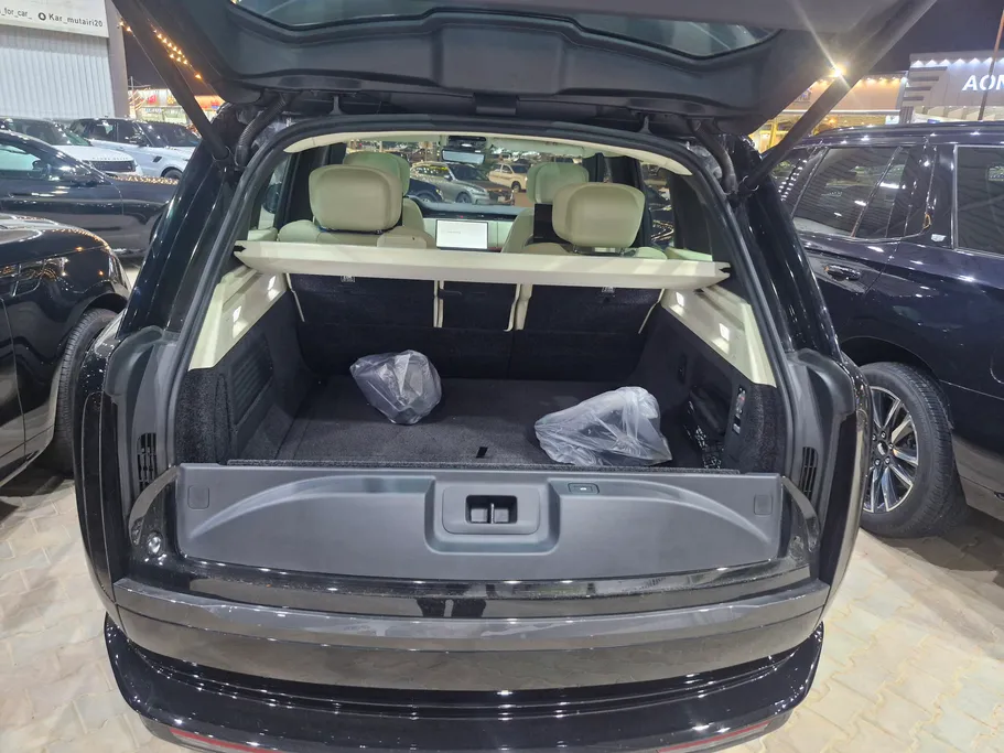 2026 Land Rover Range Rover Autobiography  