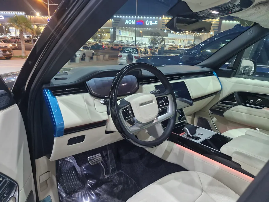 2026 Land Rover Range Rover Autobiography  