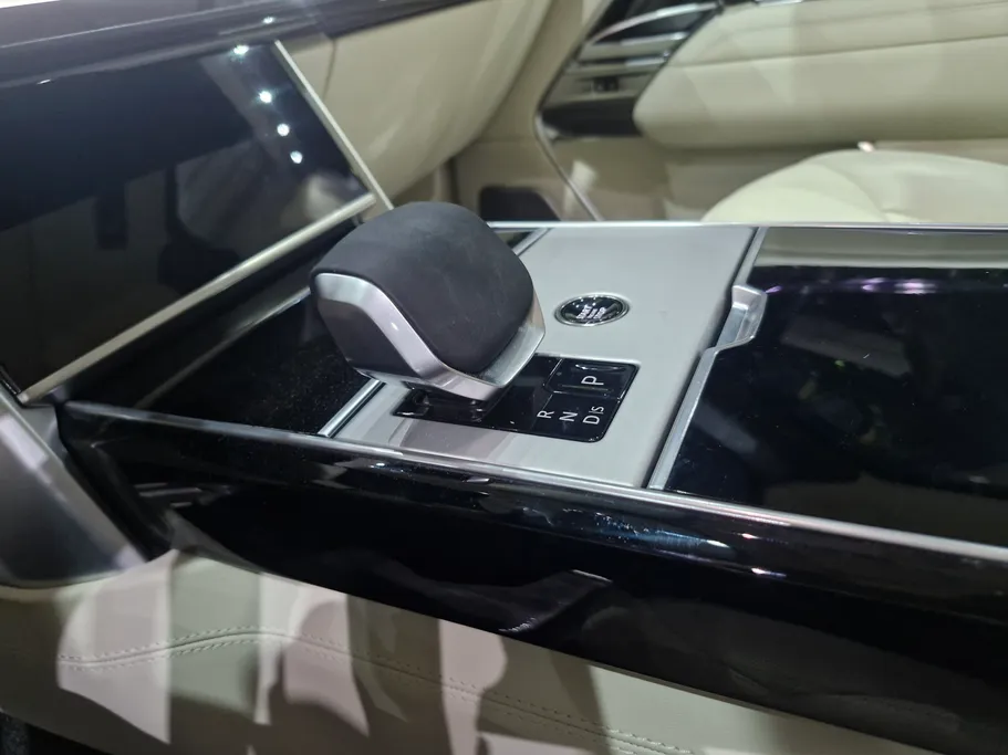 2026 Land Rover Range Rover Autobiography  