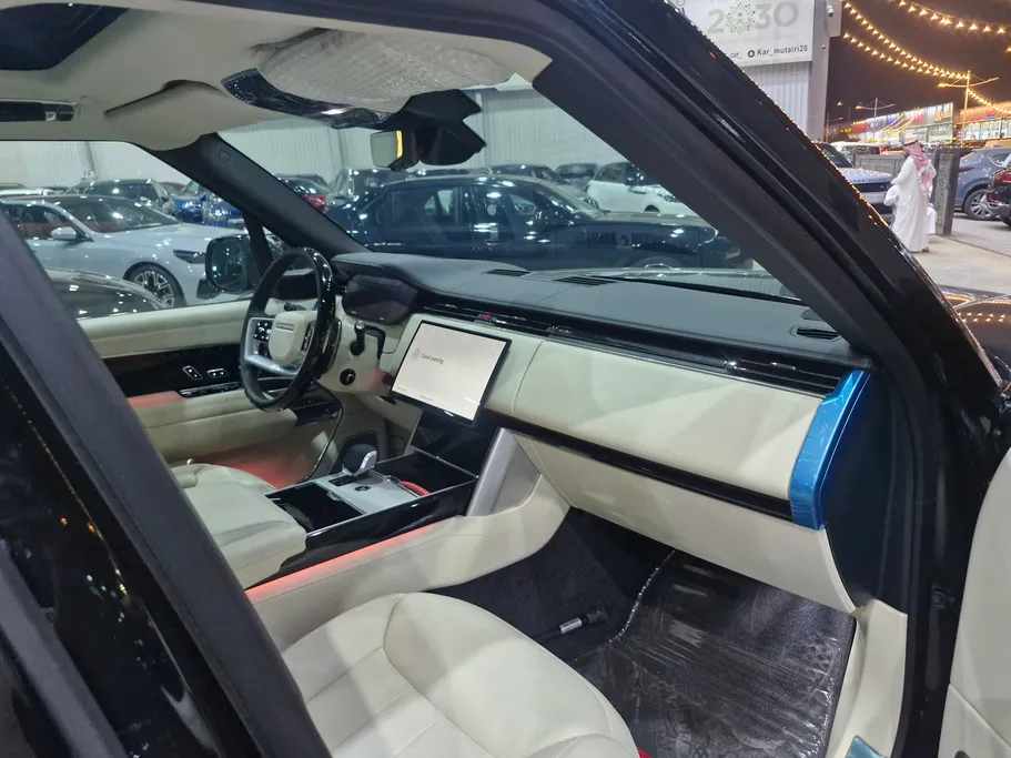 2026 Land Rover Range Rover Autobiography  