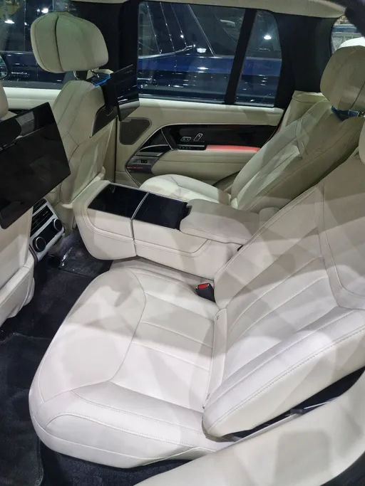 2026 Land Rover Range Rover Autobiography  