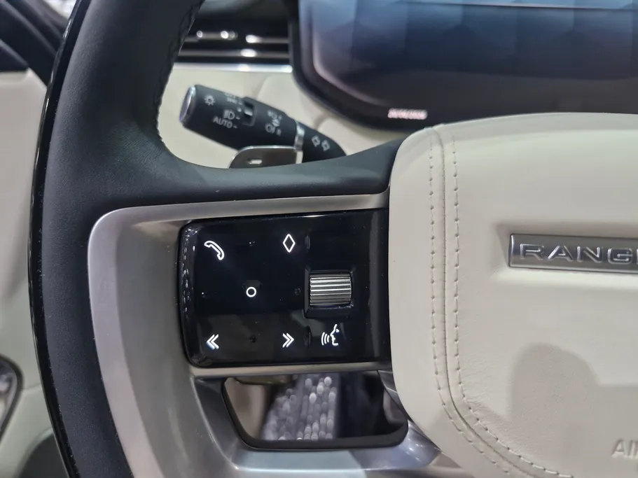 2026 Land Rover Range Rover Autobiography  