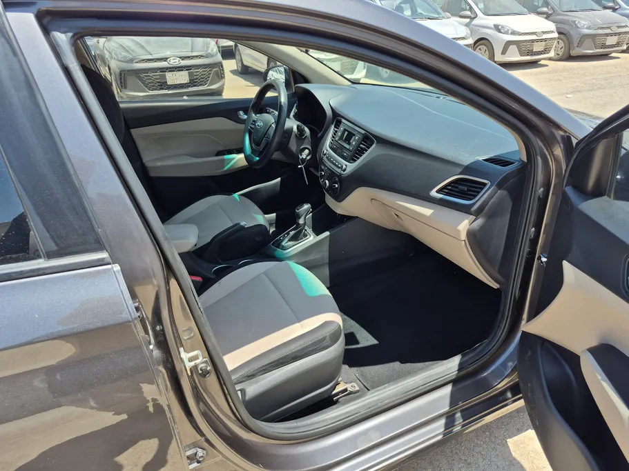 2022 Hyundai Accent Smart 