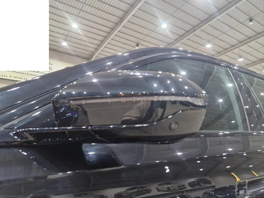 بي ام دبليو الفئة السابعة 740 i 2023 