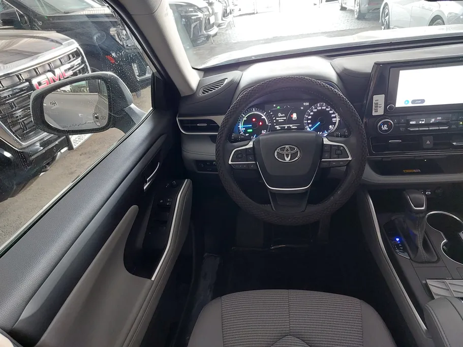 2024 Toyota Highlander GLE 