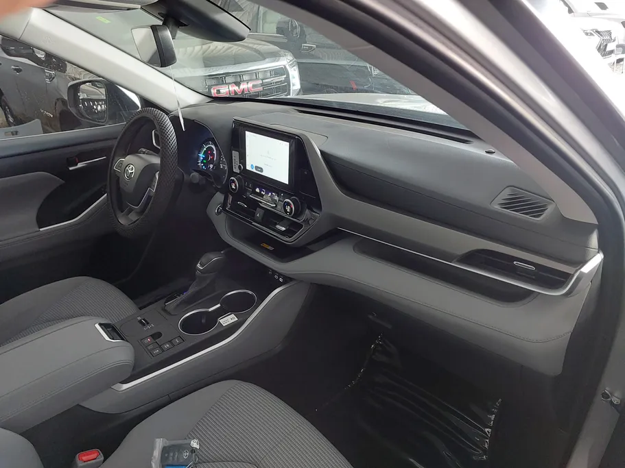 2024 Toyota Highlander GLE 