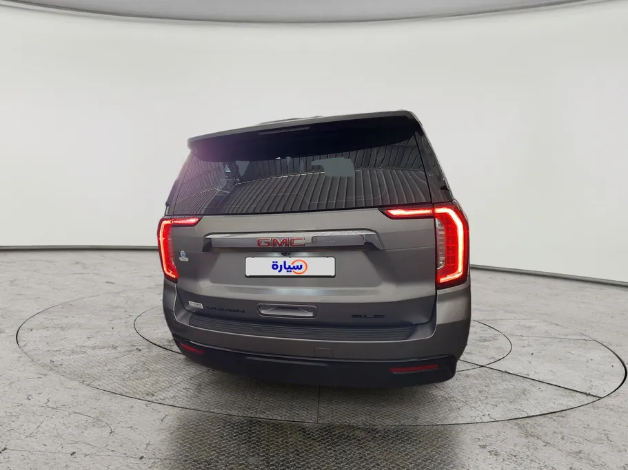 2023 GMC Yukon SLE 