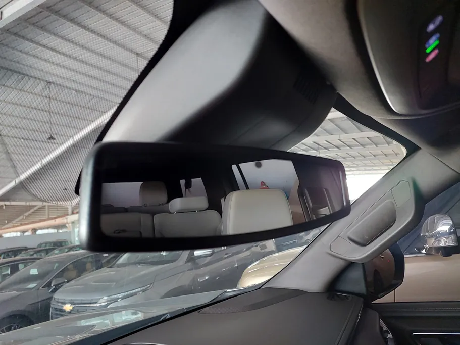 2023 GMC Yukon SLE 