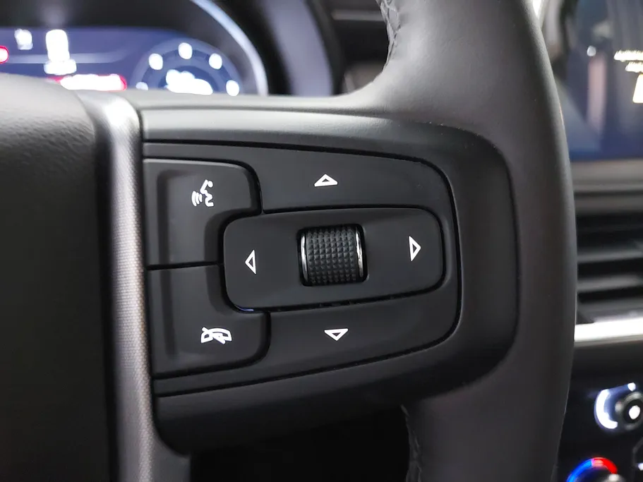 2023 GMC Yukon SLE 