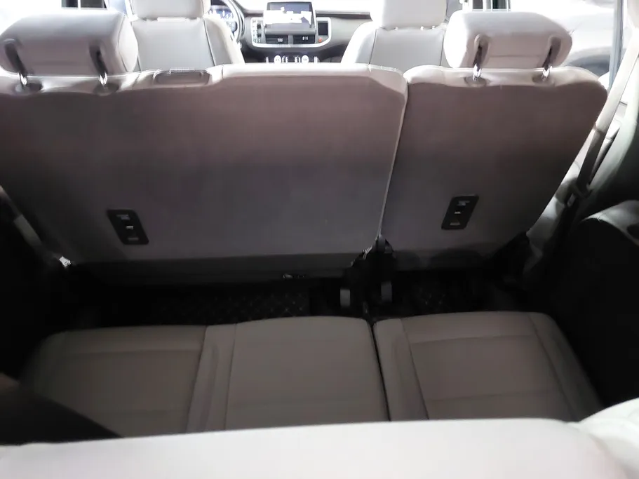 2023 GMC Yukon SLE 