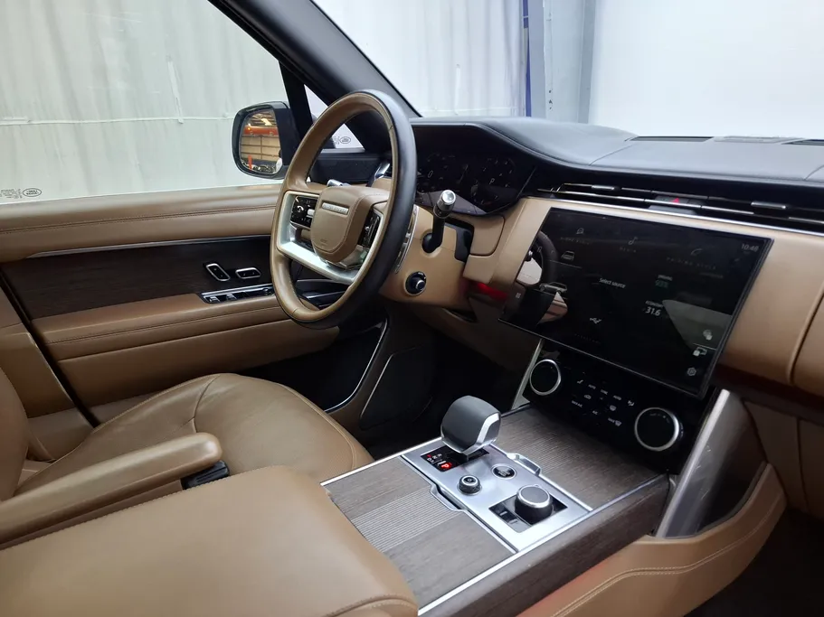 2022 Land Rover Range Rover Autobiography  