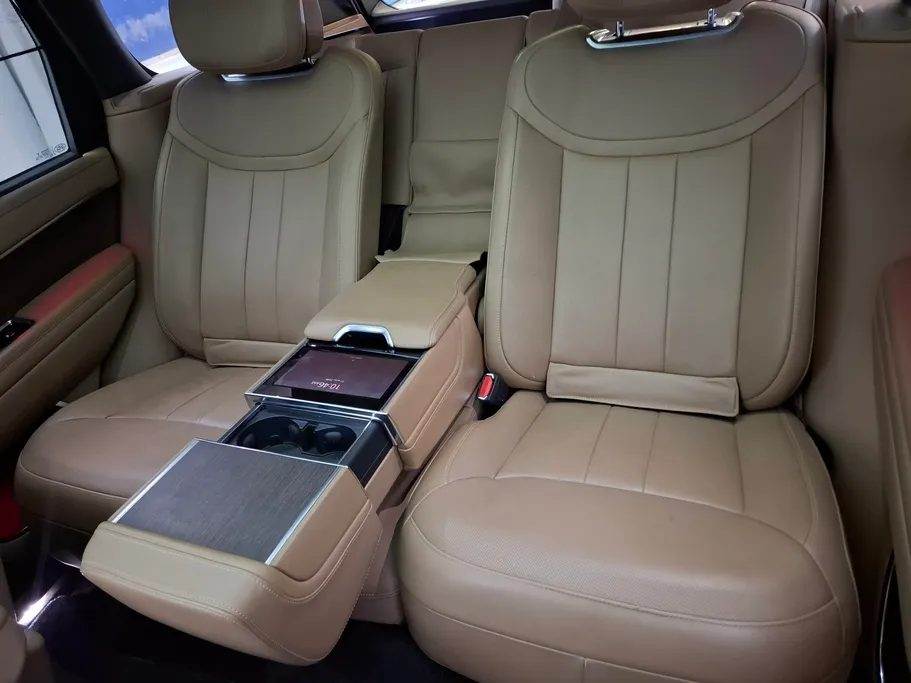 2022 Land Rover Range Rover Autobiography  