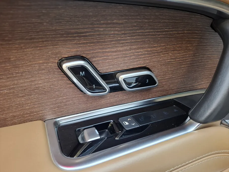 2022 Land Rover Range Rover Autobiography  