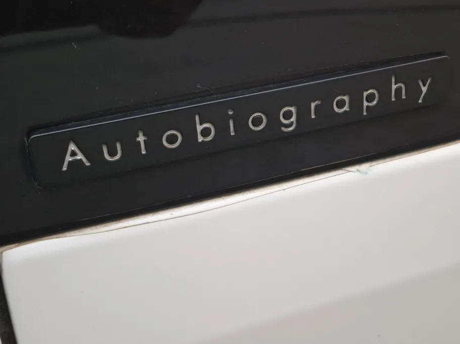 2022 Land Rover Range Rover Autobiography  