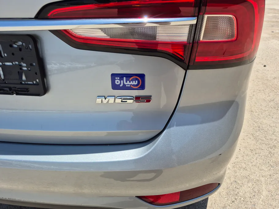 2025 MG 5 STD 