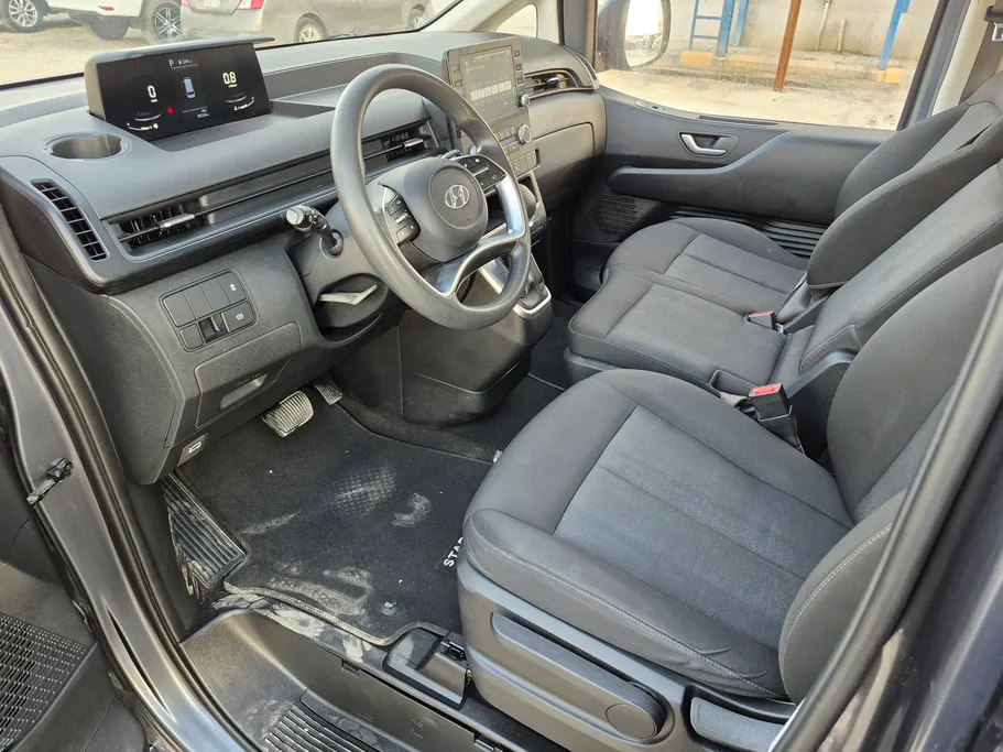 2024 Hyundai Staria Wagon 