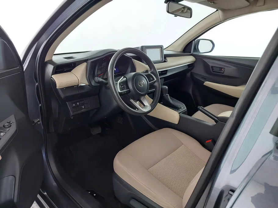 2024 Toyota Yaris  Y 