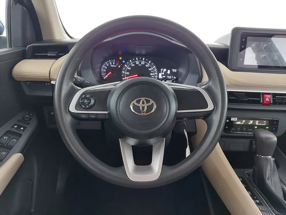 2024 Toyota Yaris  Y 