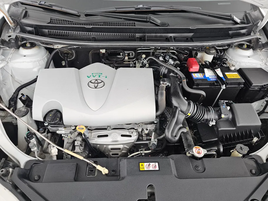 2022 Toyota Yaris  Y 