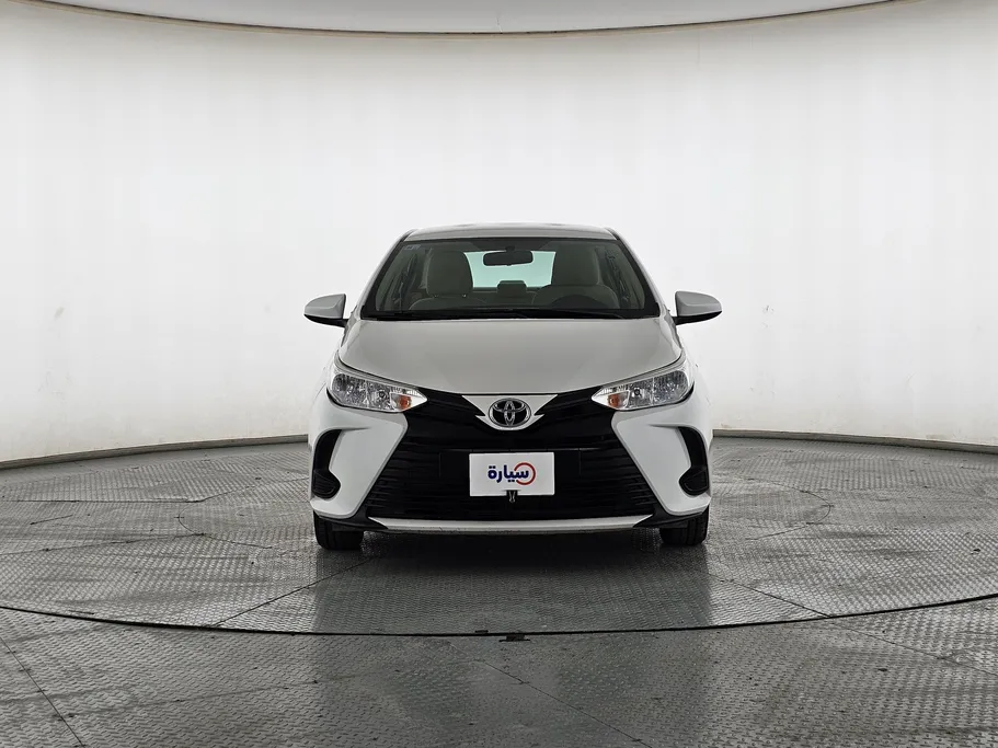 2022 Toyota Yaris  Y 
