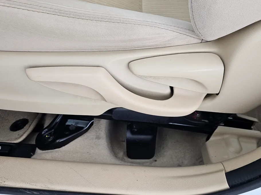 2022 Toyota Yaris  Y 