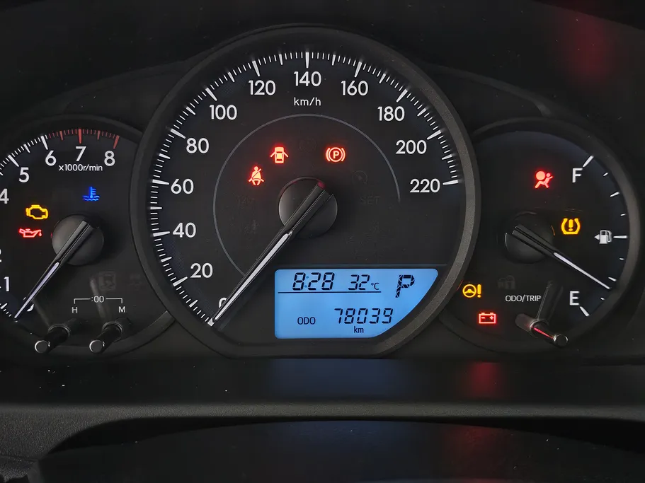 2022 Toyota Yaris  Y 