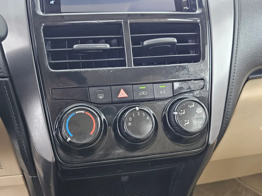 2022 Toyota Yaris  Y 
