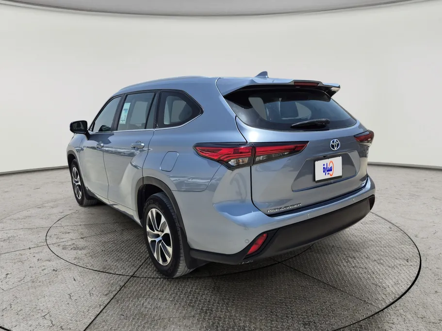 2023 Toyota Highlander GLE 