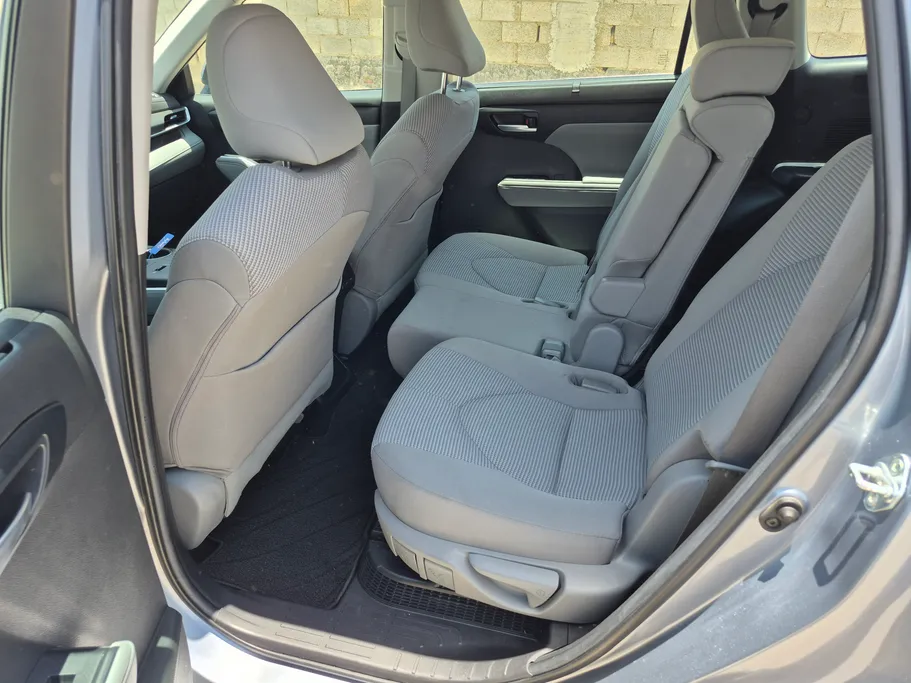 2023 Toyota Highlander GLE 