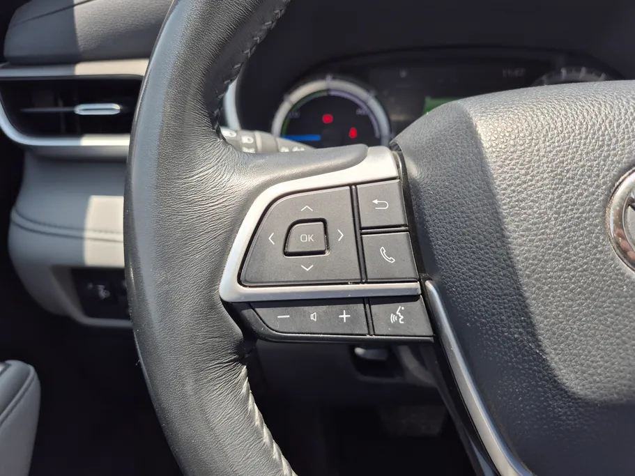 2023 Toyota Highlander GLE 