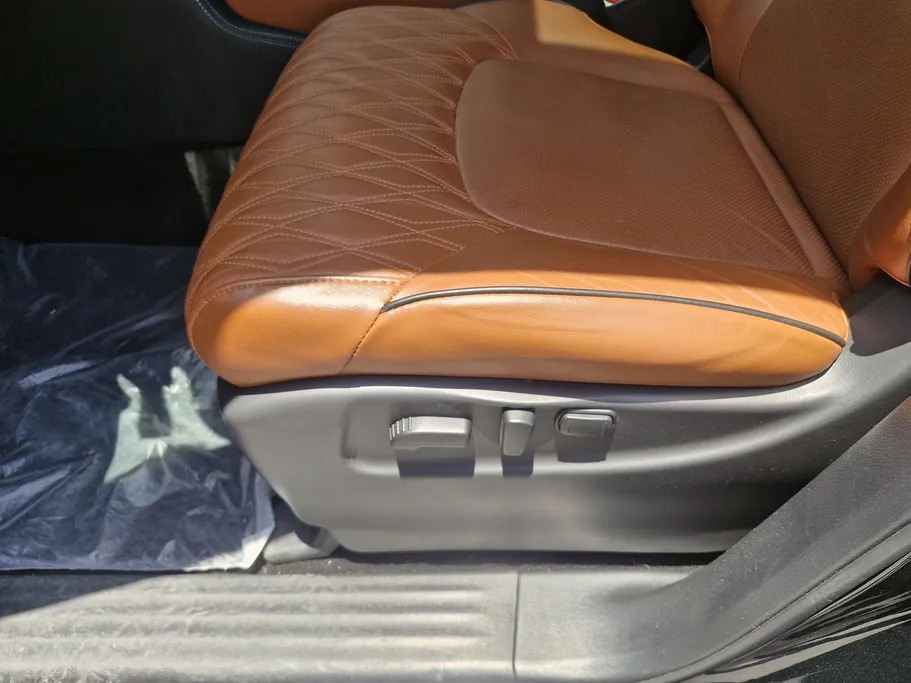2023 Nissan Patrol Platinum 
