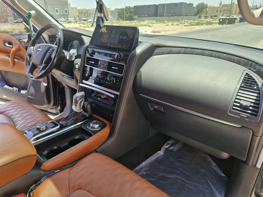 2023 Nissan Patrol Platinum 