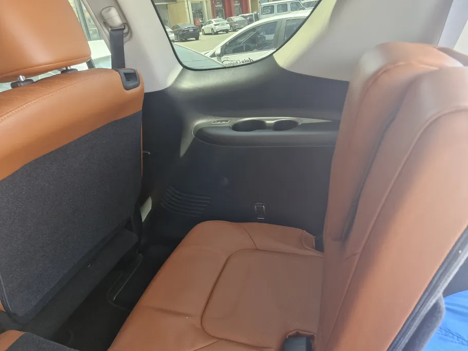 2023 Nissan Patrol Platinum 