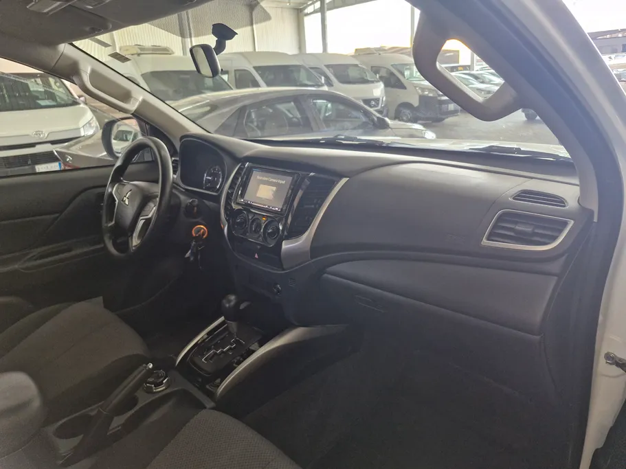 2023 Mitsubishi L200 DC 4x4 
