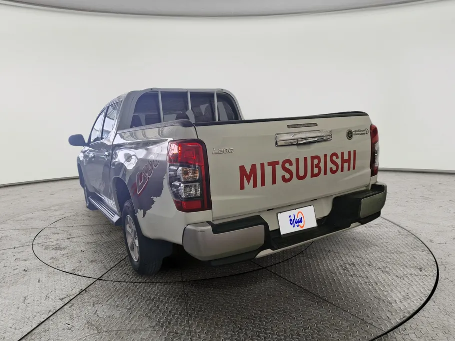 2023 Mitsubishi L200 DC 4x4 