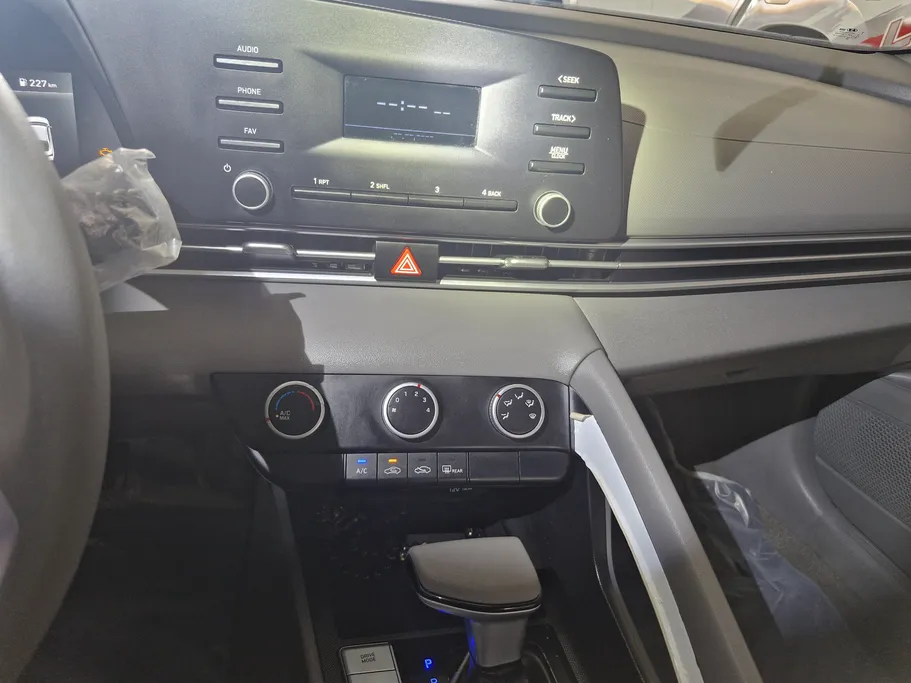 2021 Hyundai Elantra Smart 