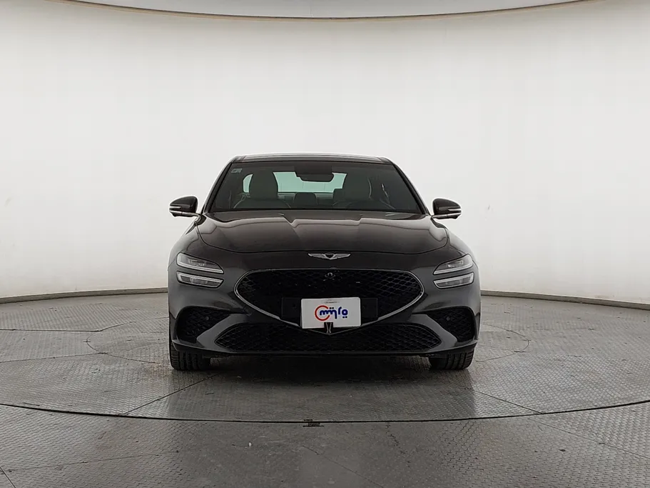 جينيسيس G70 بلاتينيوم 2023 