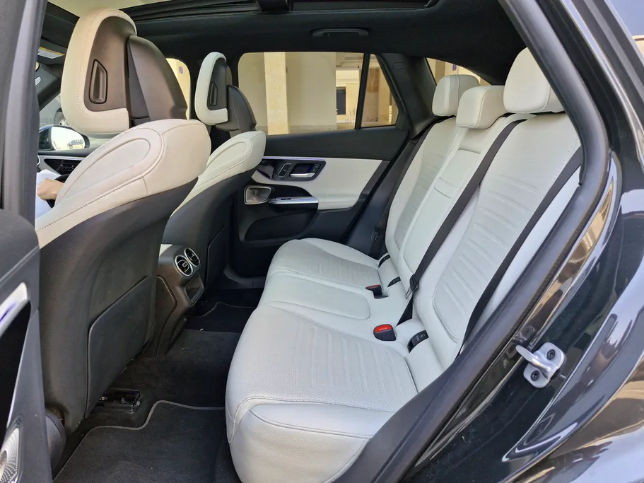 2023 Mercedes GLC 300 