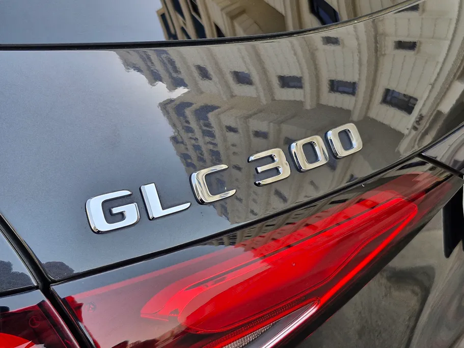 2023 Mercedes GLC 300 