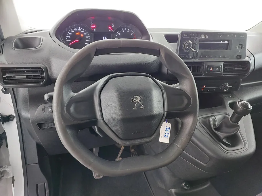 2021 Peugeot Partner Short van 