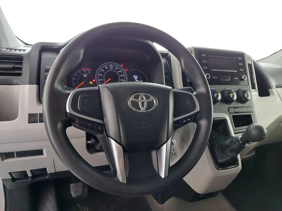 2023 Toyota Haice فان بضاعه 