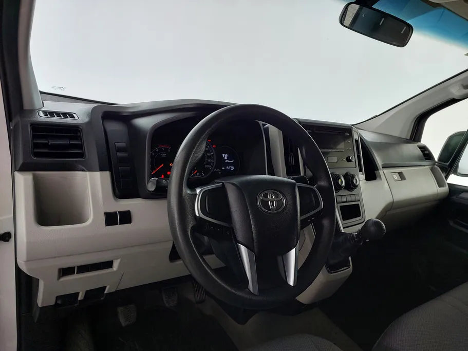 2023 Toyota Haice فان بضاعه 