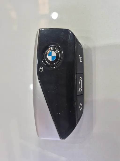 بي ام دبليو الفئة السابعة 735i 2024 