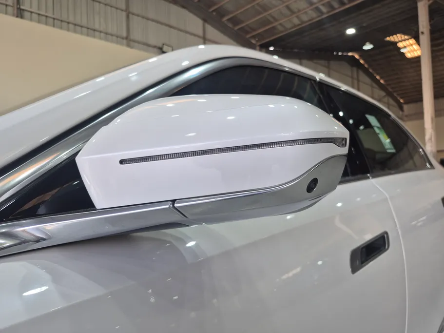 بي ام دبليو الفئة السابعة 735i 2024 