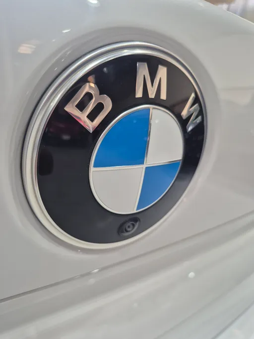 بي ام دبليو الفئة السابعة 735i 2024 