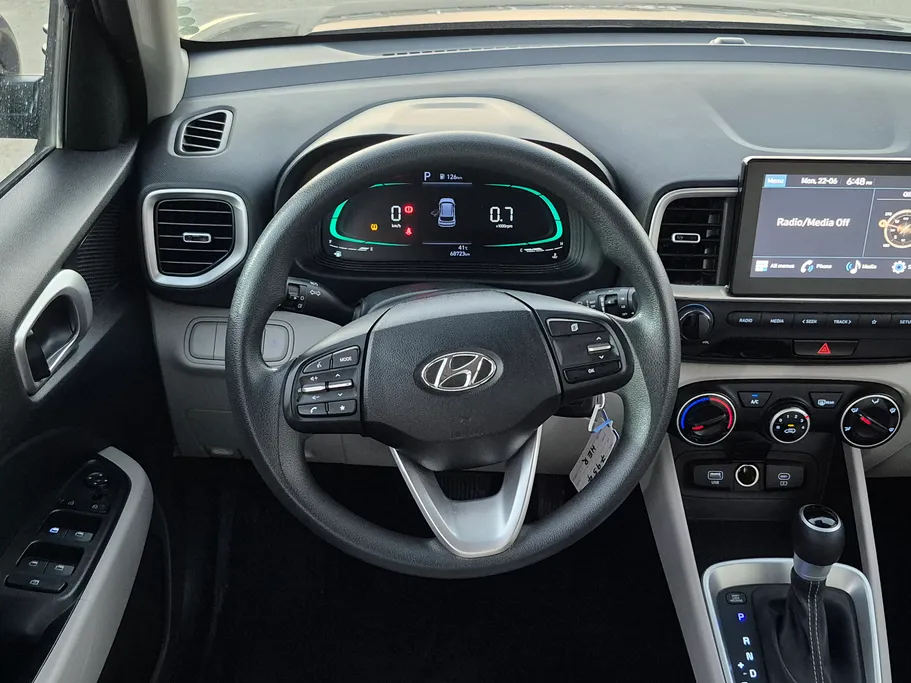 2024 Hyundai Venue Smart 