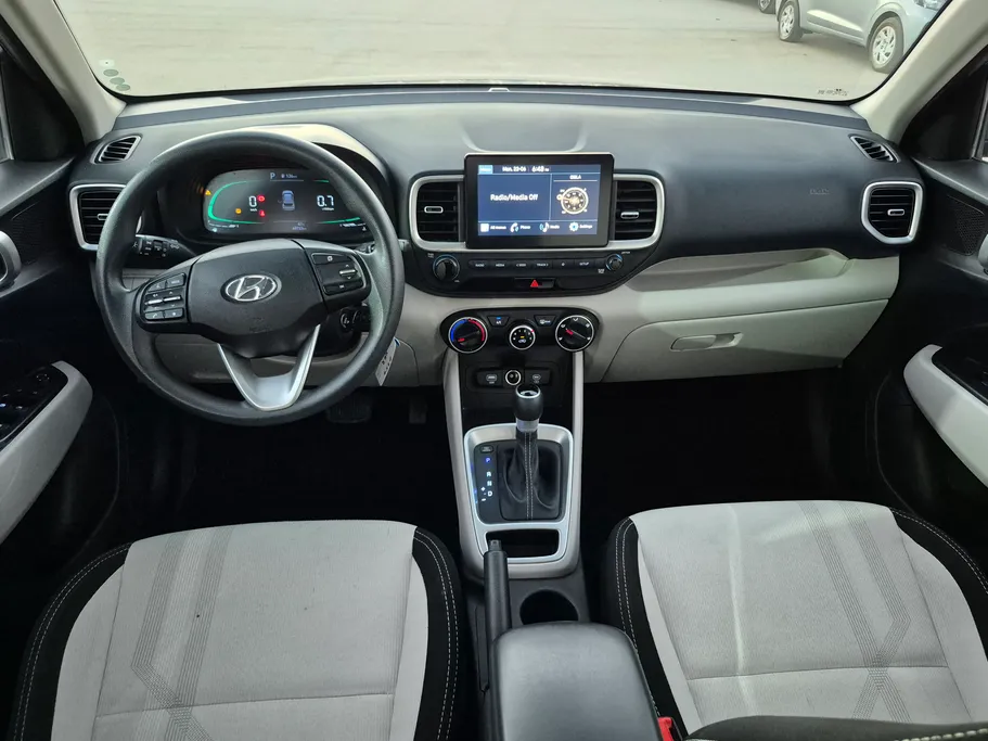 2024 Hyundai Venue Smart 